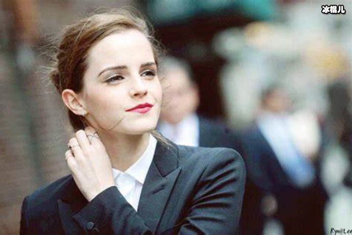 【WPT扑克】艾玛·沃特森与男友约会，男友发型被吐槽