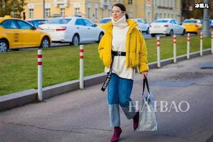 【WPT扑克】白色毛衣时尚百搭，冬天也要做一个精致的女人