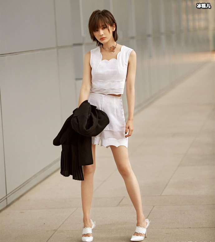 【WPT扑克】王子文个子虽不高，但她有颜值与演技，拥有完美身材