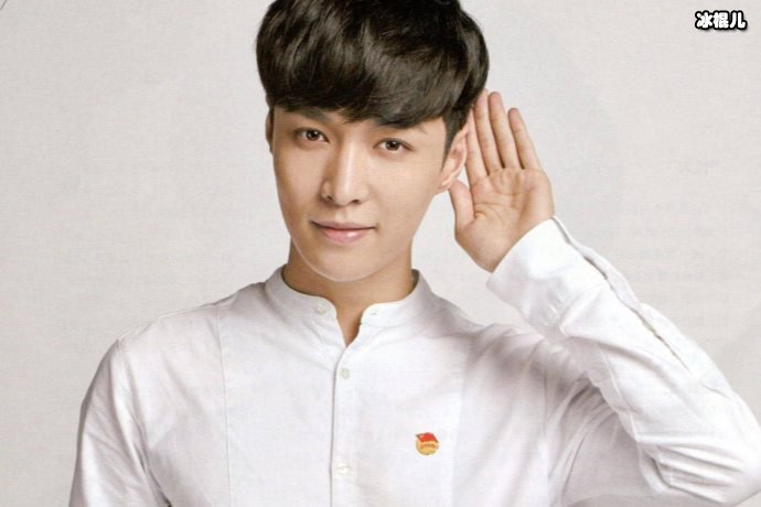 【WPT扑克】会唱歌跳作曲写歌还不够，为了教狗狗学习，张艺兴本人倒立训狗