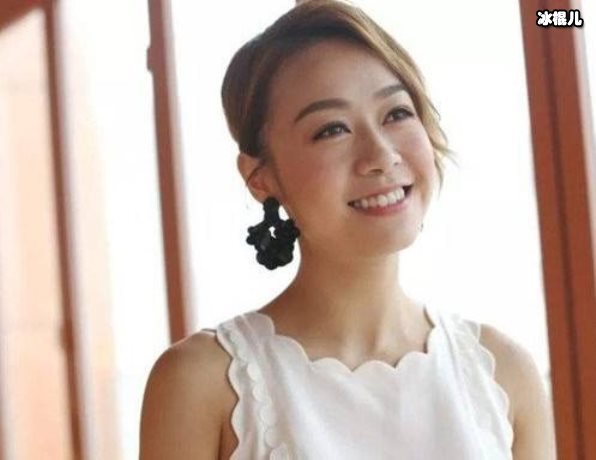 【WPT扑克】黄心颖成为炮灰了？前男友马国明又寻新欢这个新欢就在她旁边