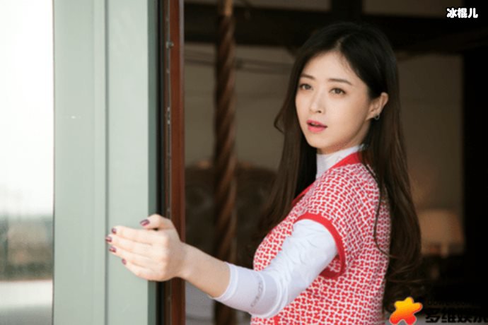 【WPT扑克】蒋欣胖了更美瘦了更年轻，全方位无死角的美女应该是独一份