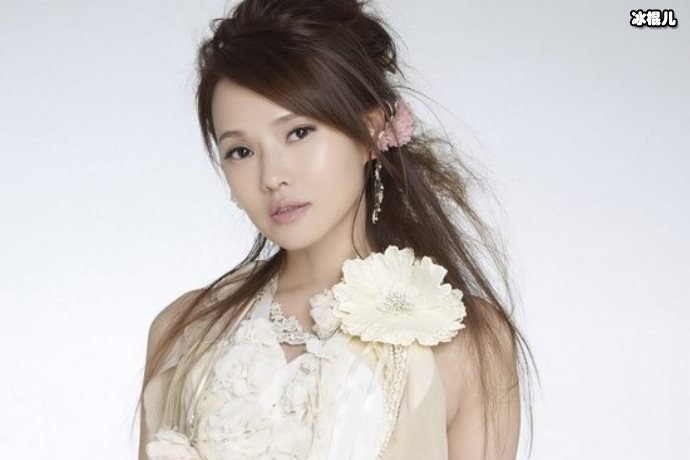 【WPT扑克】终于看清了小米粒的脸，伊能静为女儿庆生得到网友祝福