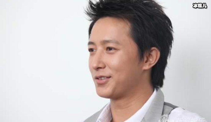 【WPT扑克】活动盛典上韩庚与金希澈拥抱，这满满兄弟情让人感动