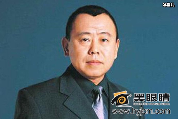 【WPT扑克】潘长江穿病号服录视频，模样憔悴头发乱表示开心就好