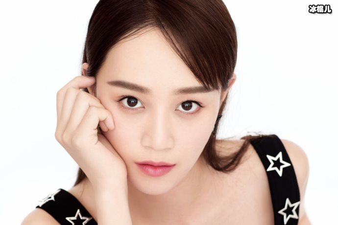 【WPT扑克】蓝盈莹扒下吴昕袜子后将其逼哭，好胜心强还无情