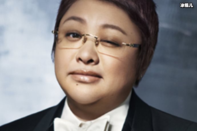 【WPT扑克】疫情风波后韩红低调现身烤肉店，饭后继续忙工作丝毫不受言论影响