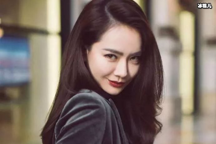 【WPT扑克】戚薇性格特别豪爽，被大家称之为娱乐圈中新四小花旦