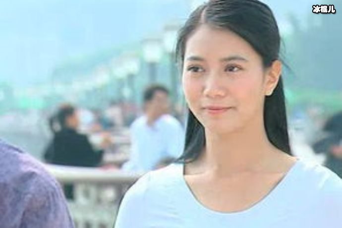 【WPT扑克】袁咏仪背价值十万包包与家人外出用餐，因教育问题与老公“翻脸”