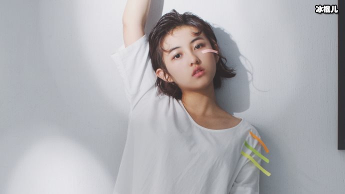 【WPT扑克】高考当天张子枫低调现身！即使被学生怼脸拍依旧不气