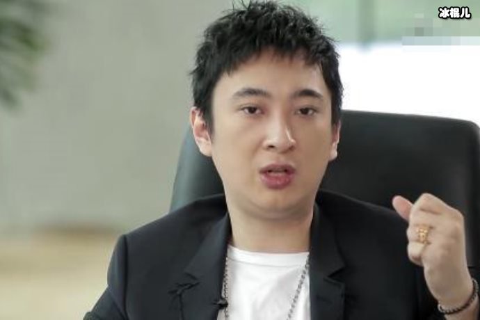 【WPT扑克】破产公子哥王思聪还在玩，每日依旧游戏人生富豪难道不怕吗？