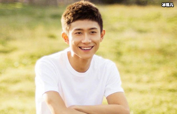 【WPT扑克】平时超接地气的张一山，面对粉丝的礼物他是这样做的