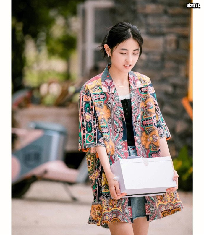 【WPT扑克】张子枫网购被客服认出，张子枫巧妙回答问题，笑翻众人