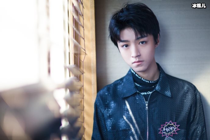 【WPT扑克】王俊凯回家又失败了？发文表示家门锁没电了很凄惨