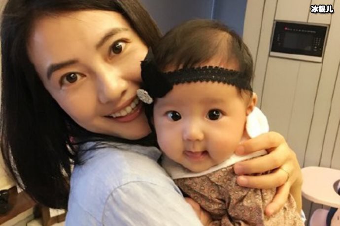 【WPT扑克】贾静雯成功升级制片人，忙完发布会不忘秀恩爱