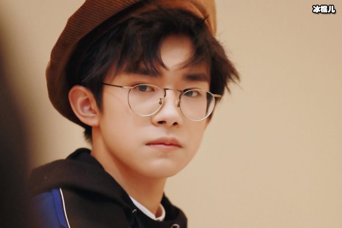 【WPT扑克】朋友请听好特别来信引来笑与泪，易烊千玺铅笔裤上热搜