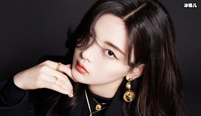 【WPT扑克】杨超越吐槽司机开远光灯闪眼，不过她的这一举动不太好吧？