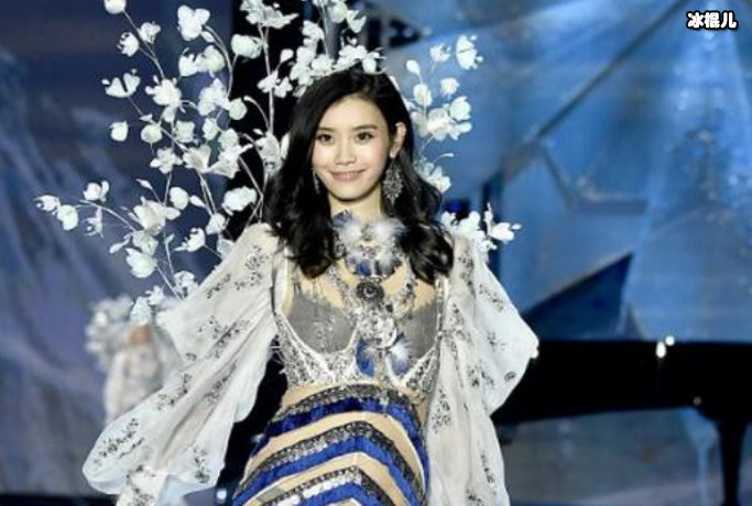 【WPT扑克】奚梦瑶家庭地位如何？赌王头七全家现身祈福站位意外透露真相