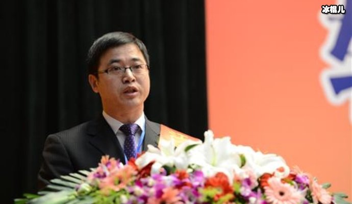 【WPT扑克】自带发光体的实力派演员吴刚，不是主角胜似主角