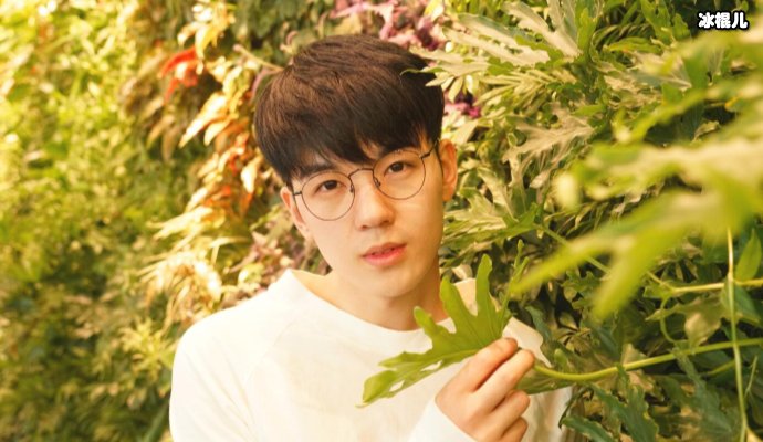 【WPT扑克】仝卓新黑料又被网友爆出党员身份也成问题！把自己作死第一人