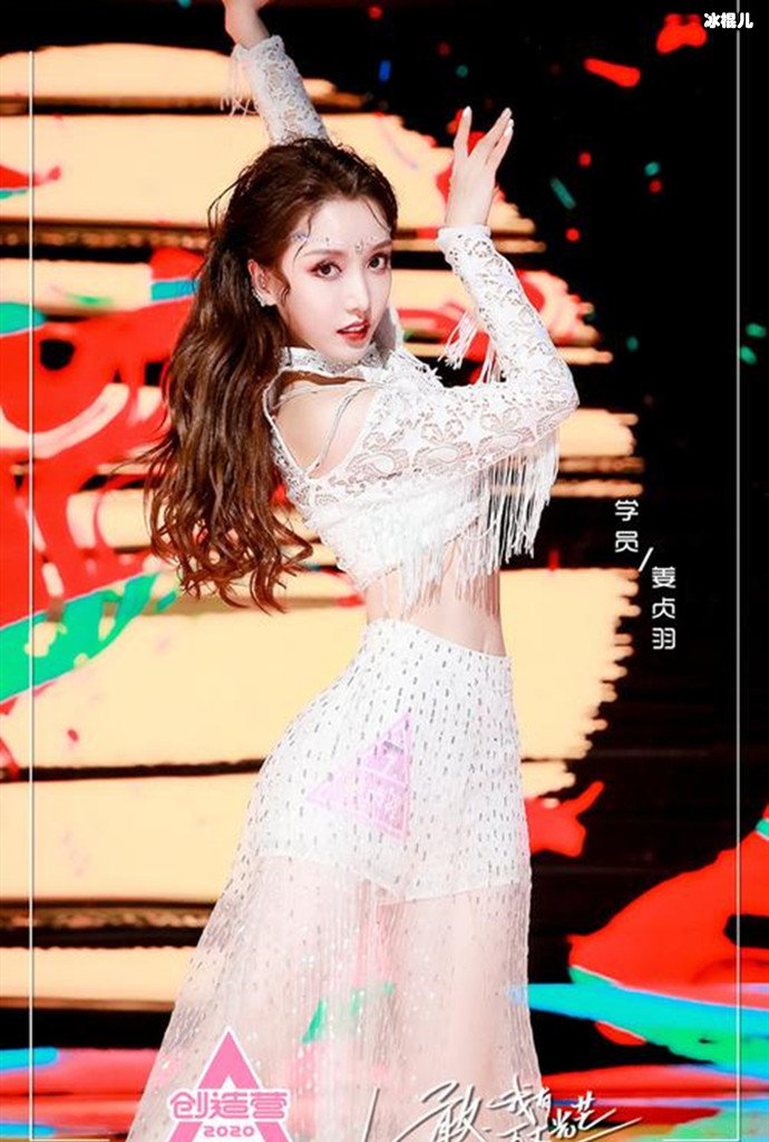 【WPT扑克】姜贞羽凭借高颜值出圈，造型优美如仙女，惹人喜爱