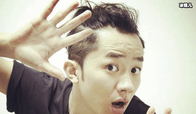 【WPT扑克】王祖蓝全心陪伴女儿玩耍惹李亚男吃醋发文，字里行间却透露着幸福