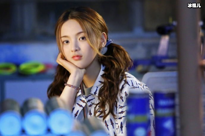 【WPT扑克】杨超越现身《快本》很意外，如此出场方式难道不是要火的节奏？