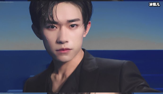 【WPT扑克】易烊千玺荧幕前数次崩溃落泪，粉丝的你见过几次呢？