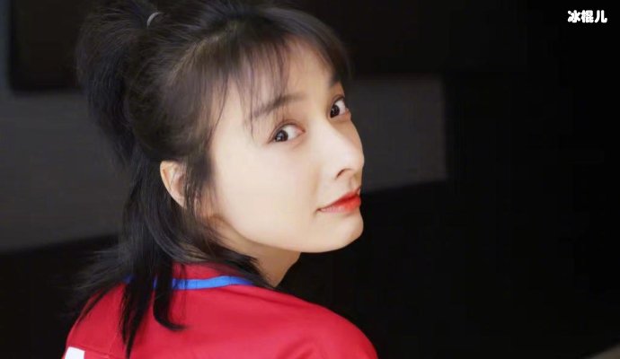 【WPT扑克】吴昕来到蘑菇屋和何老师亲切互动，这才是应有的样子