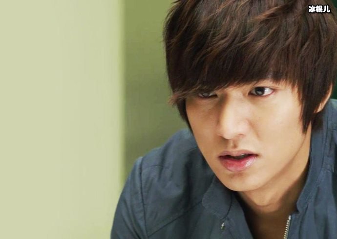 【WPT扑克】李敏镐新剧评分狂跌，演技被吐槽《鬼怪》编剧和女主也救不了