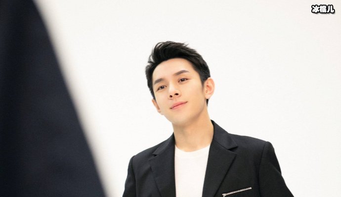 【WPT扑克】李佳琦为人多实诚？看邓伦走的时候带的“化肥袋”就知道了