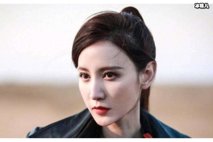 【WPT扑克】张萌再发神言论：女演员想红没问题，耿直的她吃亏还不够多吗？