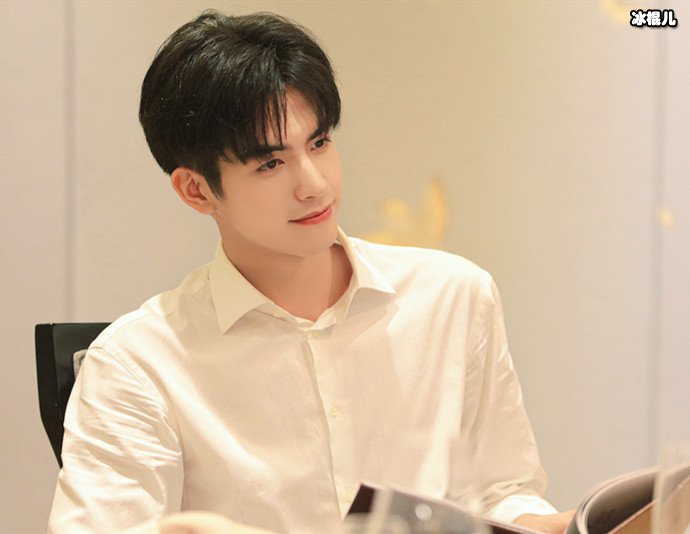 【WPT扑克】宋威龙因英俊的外表和不错的演技圈粉，曾主演《下一站是幸福》