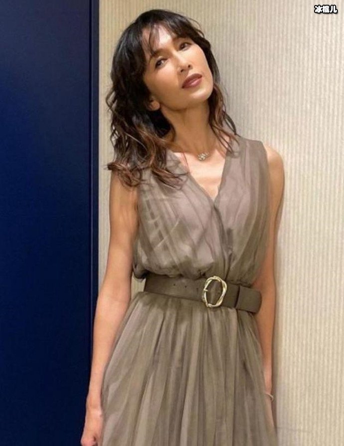 【WPT扑克】同样都是大美女，工藤静香和佐佐木希命运却不同，现状差距很大