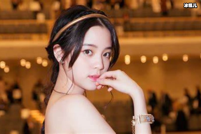 【WPT扑克】欧阳娜娜身材火辣，怎么拍怎么好看