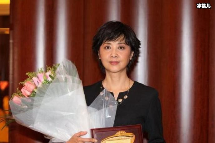 【WPT扑克】朱琳为什么不结婚？原来是为事业隐婚引起老公不满