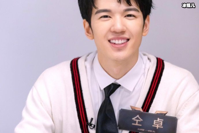 【WPT扑克】仝卓刚凉他就紧跟其后，芒果台小鲜肉明显有毒主持后继无人吗