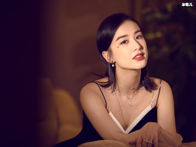 【WPT扑克】人设反转被众嘲的黄圣依，因“哭着也要插兜的倔强”成功出圈