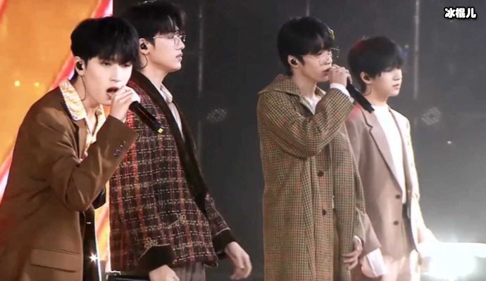 【WPT扑克】时代少年团公布私生照片，偷偷潜入房间偷拿东西开心炫耀引关注