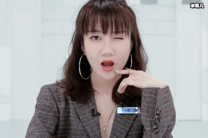 【WPT扑克】来看乃万与粉丝斗智斗勇的那些年，粉丝评价：不出道我也爱你