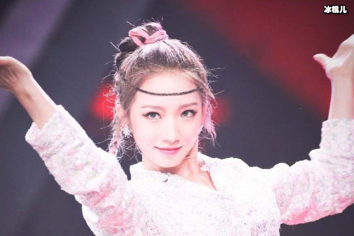 【WPT扑克】周传雄这些年经历了什么？上节目被孟美岐点评实在让人心疼