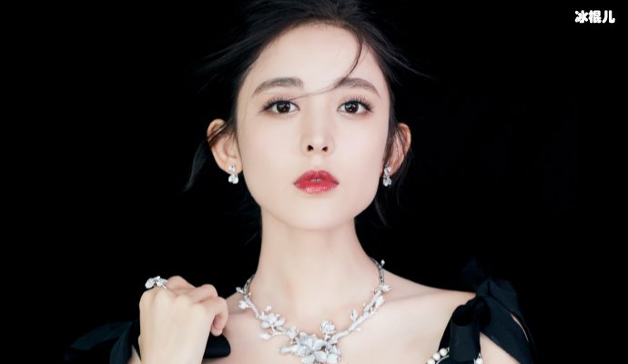 【WPT扑克】古力娜扎微博自爆美照，登时尚杂志风格迥异多样彰显淑女气质