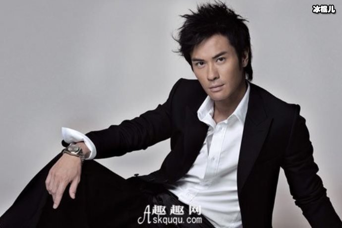 【WPT扑克】年过半百再当爸爸，郑嘉颖抱娇妻笑开花陈凯琳发文甜蜜官宣