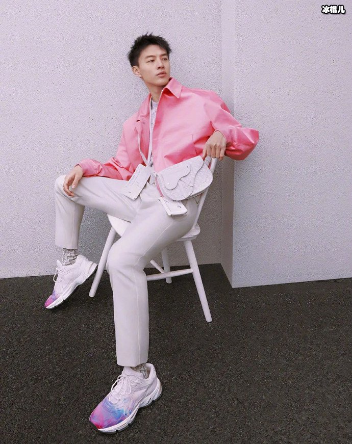 【WPT扑克】能文能舞的尹昉，既是青年演员，也是舞蹈艺术家