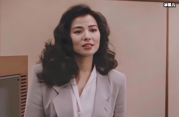 【WPT扑克】天王巨星都追求不得的女星为爱息影，丈夫去世后守寡至今