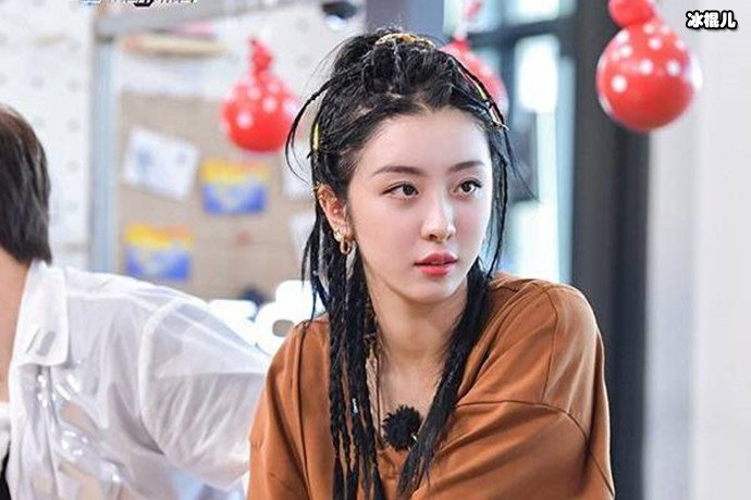 【WPT扑克】明星用微博小号作为宣泄口，怼天怼地怼网友，一不留神上了热搜