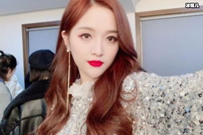 【WPT扑克】吴宣仪大胆晒出素颜照，暴露出皮肤真实缺点却被粉丝大赞真实