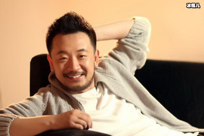 【WPT扑克】黄海波疑似复出再次与女嘉宾同台，却不敢看对方显得格外心酸