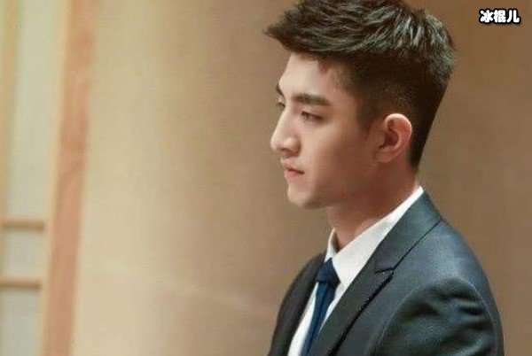 【WPT扑克】金瀚海上玩帆板遭遇危险，将救援机会留给他人所幸死里逃生