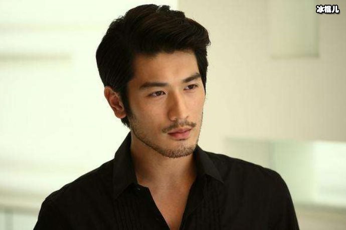 【WPT扑克】高以翔女友开直播教网友制作卤肉饭，意外暴露手上小细节却让人心疼